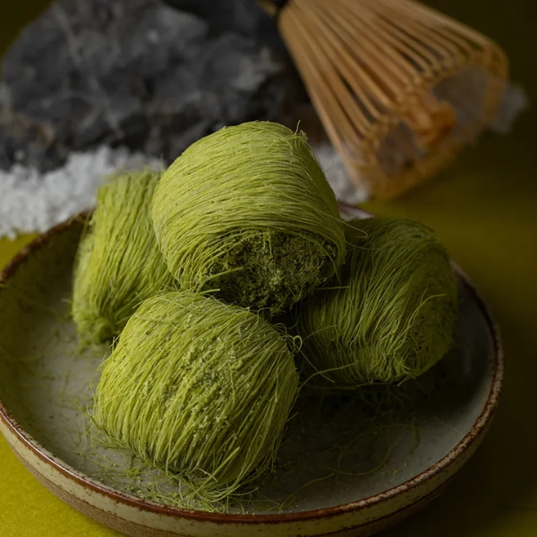 2026 抹茶甜點推薦｜強尼甜點工藝 小山園抹茶法式龍鬚糖｜御上青龍