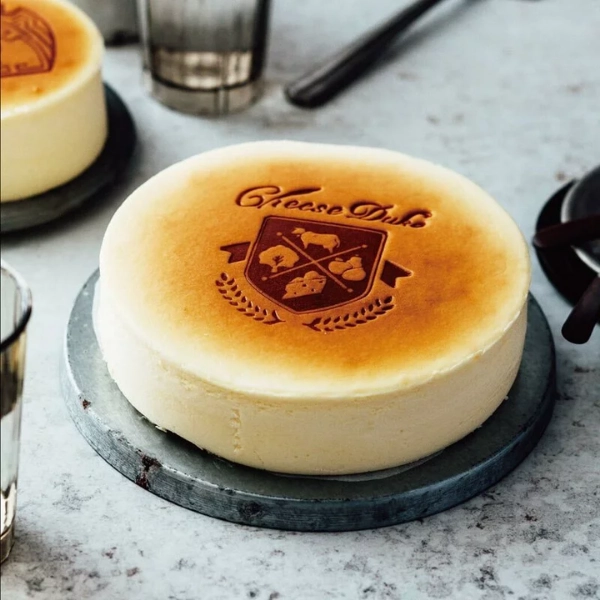 2026熱門母親節蛋糕推薦 🧀 4. 起士公爵 純粹原味乳酪蛋糕